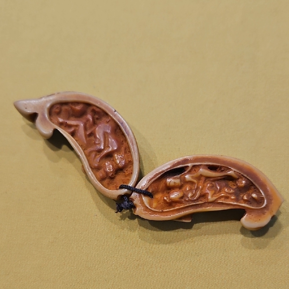 Antique Netsuke - Carved Erotica Fish Pendant ▪︎ Unusual Piece!